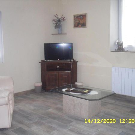 Maison - Chambre D'Hote Situee Au Coeur D Asfeld Luaran gambar